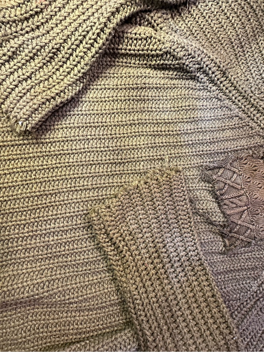 heavily distressed burnished sweater - Picture 12 of 12